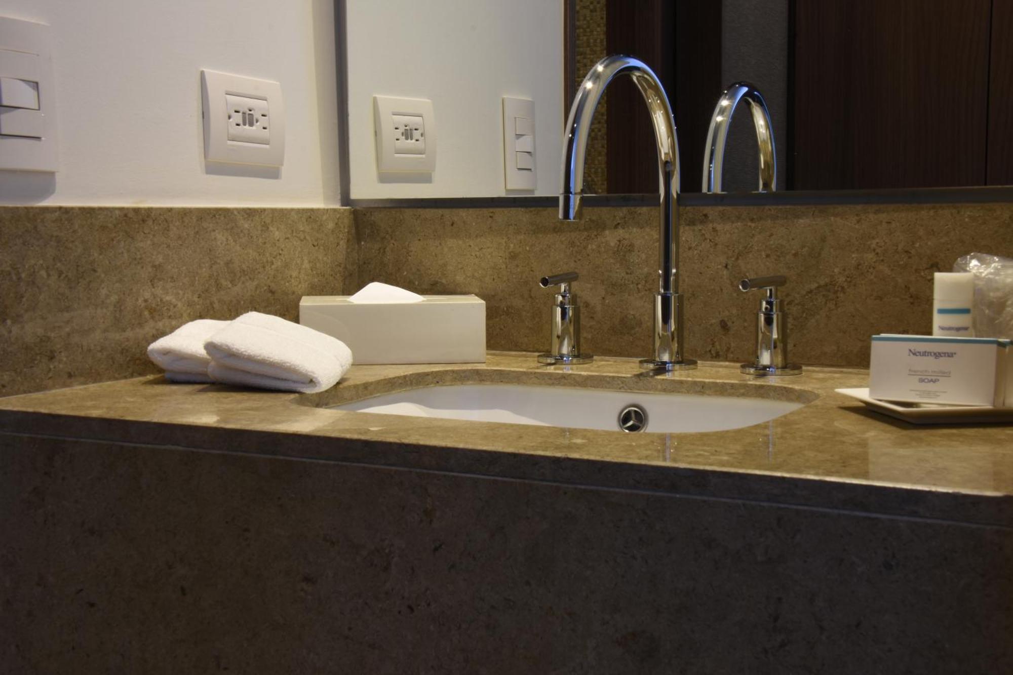 Hampton By Hilton Bogota Usaquen Buitenkant foto